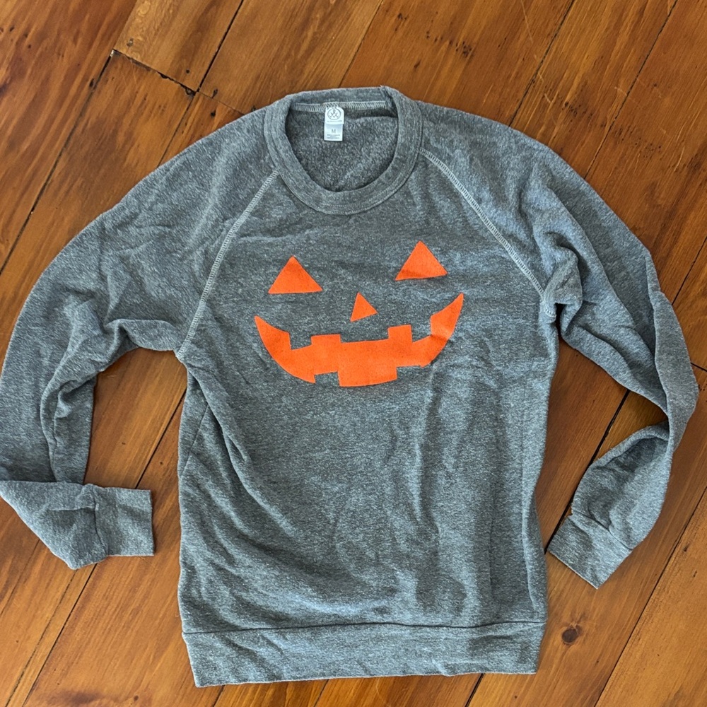 Taylor Wolfe jack o lantern crewneck